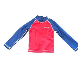Mountain Wearhouse Beach kid size 2/3 rash guard shirt